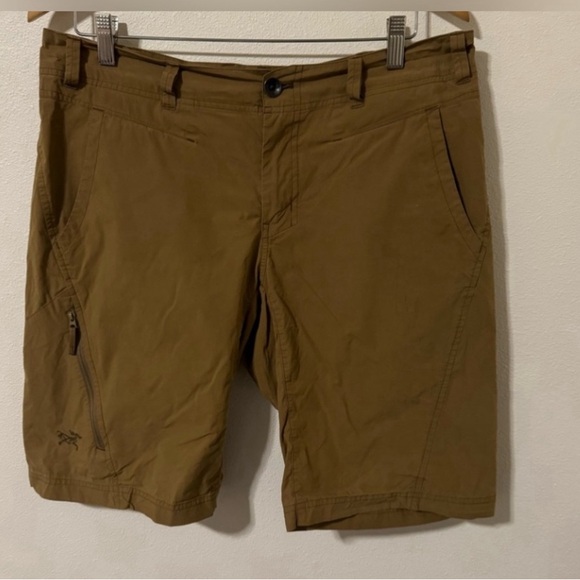 Men's 34 Arc'Teryx Stowe Lightweight Packable Technical Hiking Shorts - Picture 1 of 10